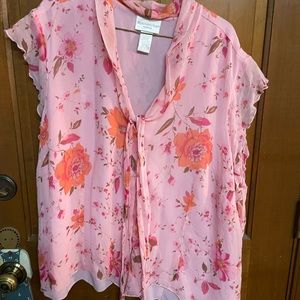 EUC Flowery, light (almost sheer) blouse. Size 3X